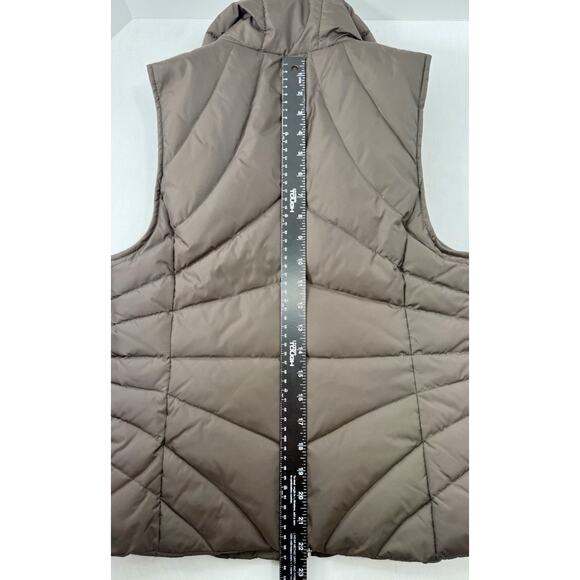 Kenneth Cole Reaction Womens Brown Down Puffer Vest Medium Neon Green Lining EUC - Picture 8 of 9